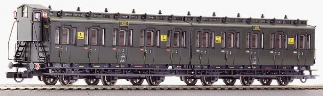 Pair of Compartment cars 2nd class<br /><a href='images/pictures/Roco/64067.jpg' target='_blank'>Full size image</a>